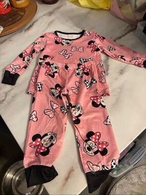BAMBOO Pink Minnie Mouse Bow Print Kids Pajama Set